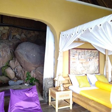 Stairway To Heaven Bungalows And Restaurant Amed Екстериор снимка