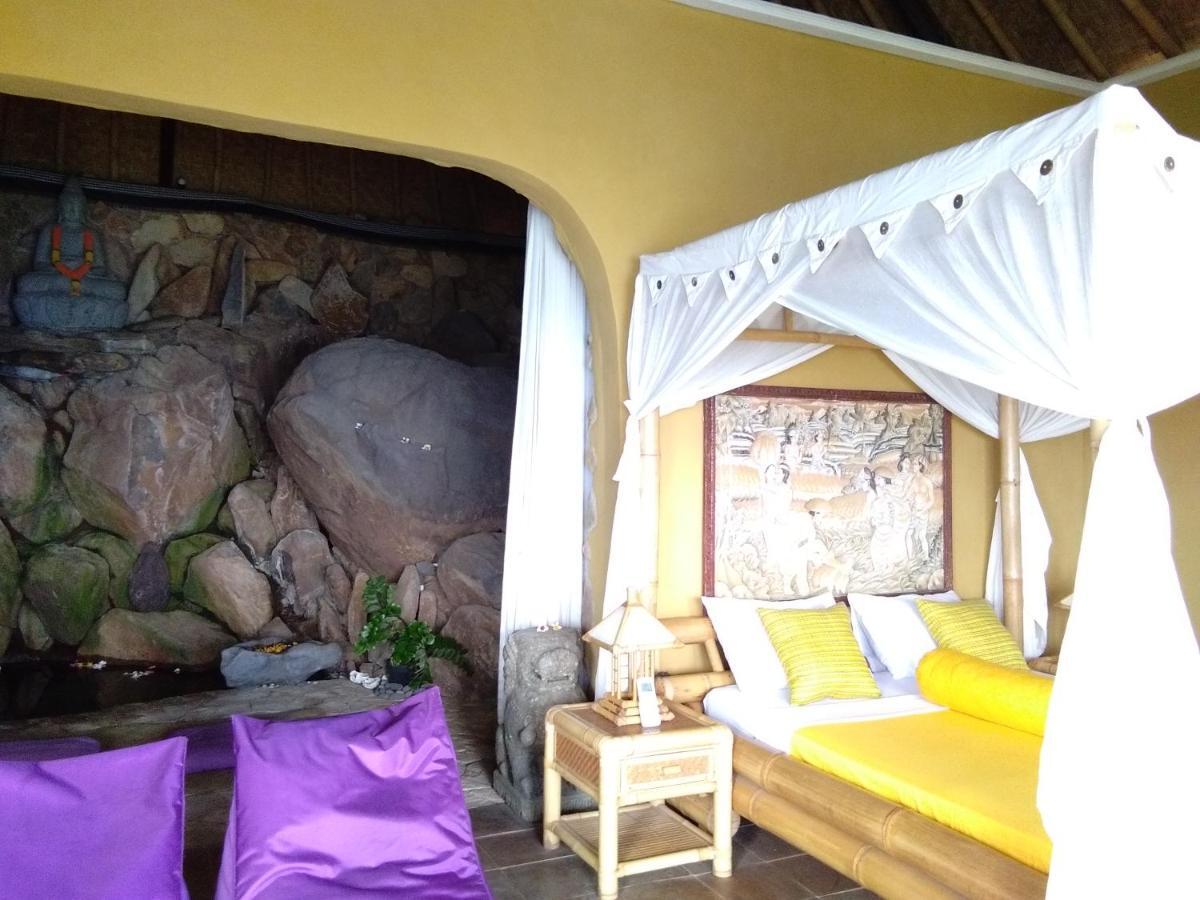 Stairway To Heaven Bungalows And Restaurant Amed Екстериор снимка